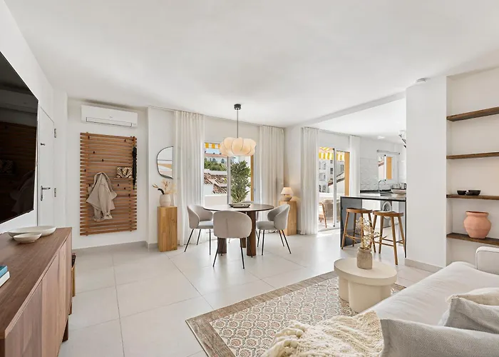 4br Penthouse W Pool & Parking 500m From The Apartman Marbella