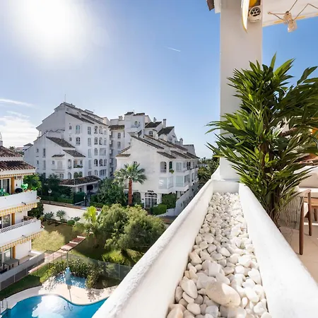 4br Penthouse W Pool & Parking 500m From The * ماربيا