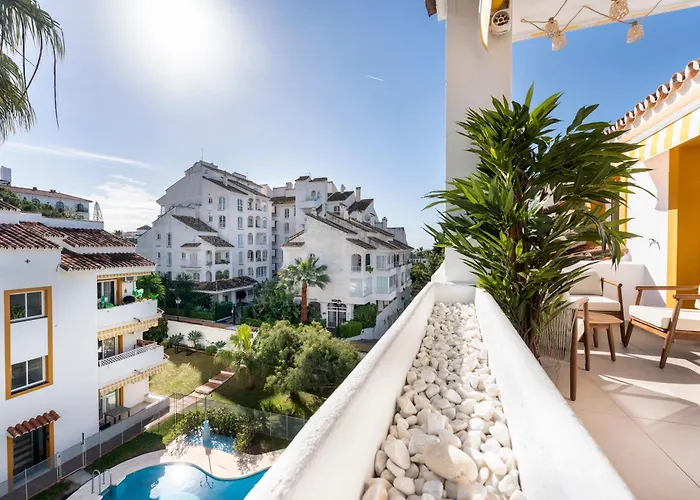 4br Penthouse W Pool & Parking 500m From The * Marbella