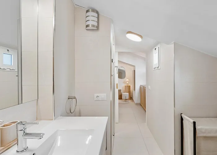 4br Penthouse W Pool & Parking 500m From The Marbella