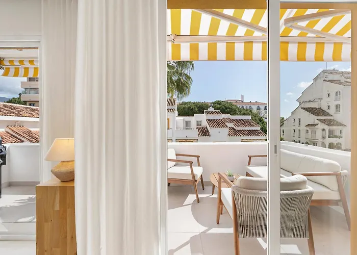 4br Penthouse W Pool & Parking 500m From The Marbella